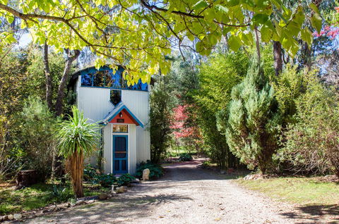 Ashwood Cottages - Redcliffe Tourism 1