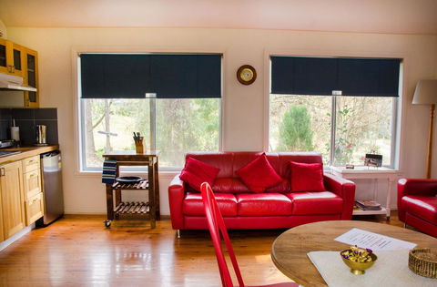 Ashwood Cottages - Redcliffe Tourism 14