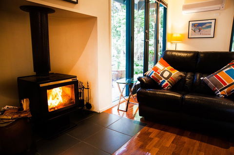 Ashwood Cottages - Redcliffe Tourism 3