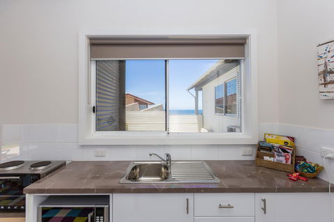 Cottages For Couples - Redcliffe Tourism 11
