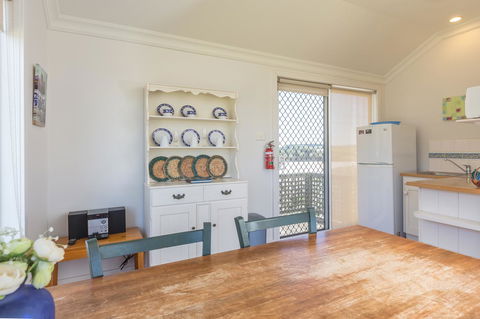 Cottages For Couples - Redcliffe Tourism 18