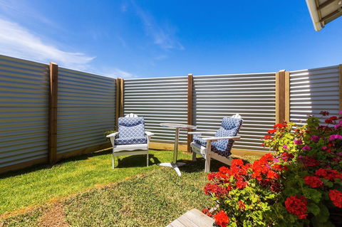 Cottages For Couples - Redcliffe Tourism 6