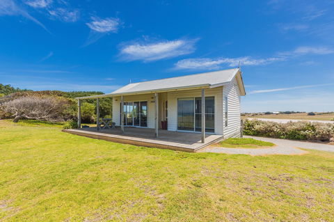 Cottages For Couples - Redcliffe Tourism 14