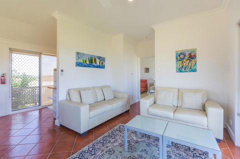 Cottages For Couples - Redcliffe Tourism 23