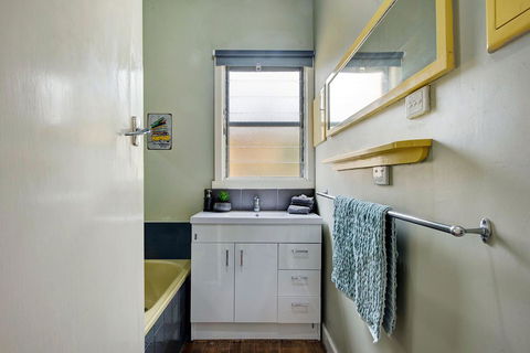 Jettycove Beach House - Redcliffe Tourism 10