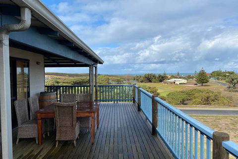 The Birds Nest - Redcliffe Tourism 2
