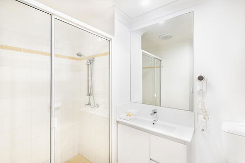 The Brighton Apartments - Redcliffe Tourism 2