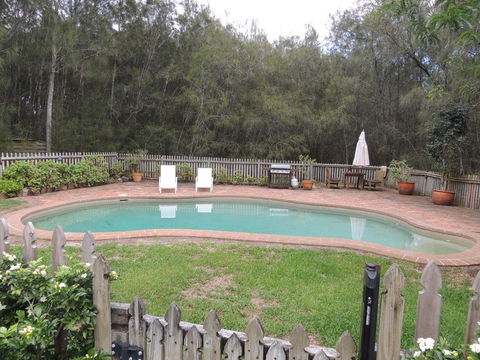 The Carriages Boutique Hotel And Vineyard - Redcliffe Tourism 3