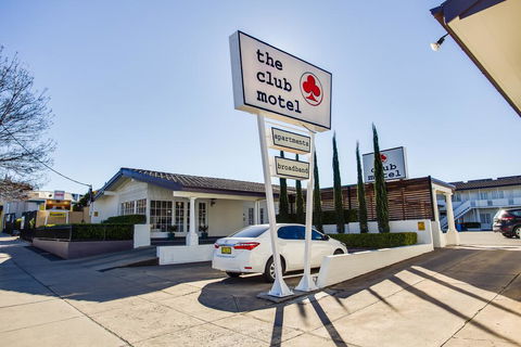 The Club Motel And Apartments - Redcliffe Tourism 2