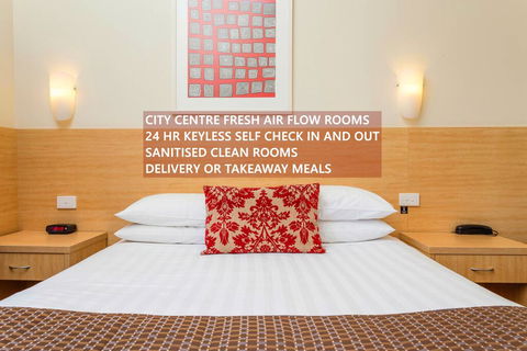 The Club Motel And Apartments - Redcliffe Tourism 0
