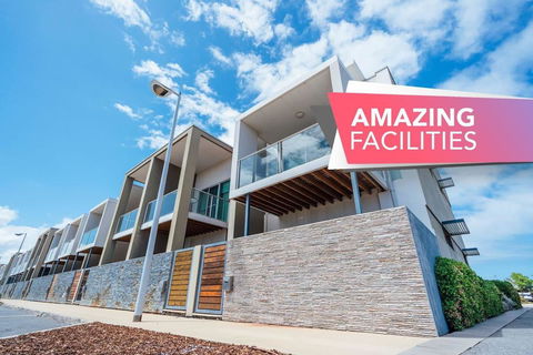 The Cove @ New Port-Pool - Spa - Sauna - Gym & More - Redcliffe Tourism 0