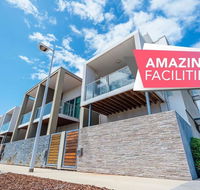 The Cove  New Port-Pool - Spa - Sauna - Gym  More - Redcliffe Tourism