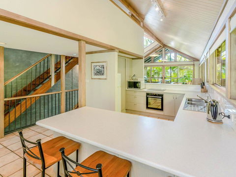 The Crest 2 - At Beautiful Angourie - Redcliffe Tourism 2