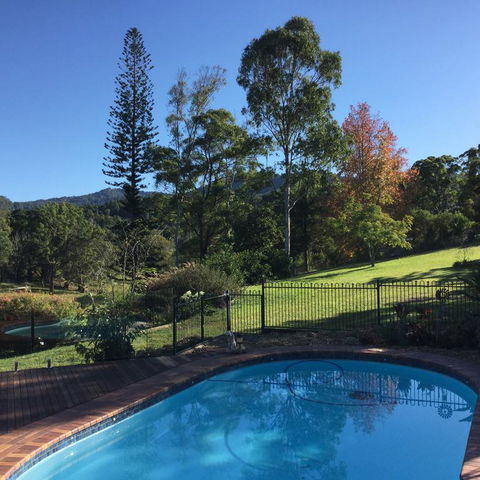 The Croft Bed And Breakfast - Redcliffe Tourism 3
