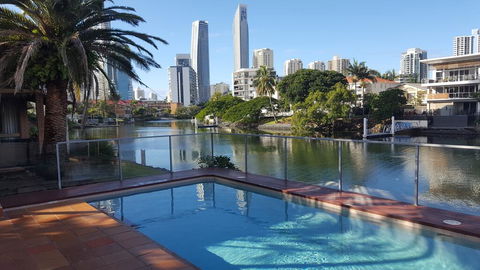 The Emerald Surfers Paradise - Redcliffe Tourism 0