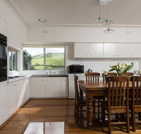 The Farm House - Redcliffe Tourism