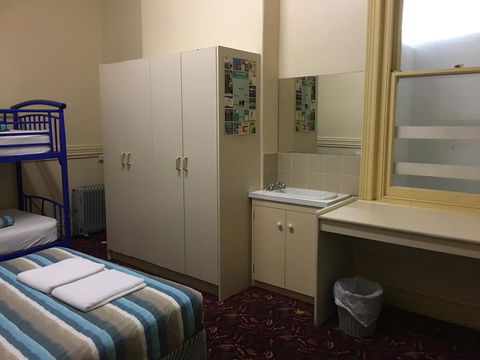 The Formby Hotel - Redcliffe Tourism 1