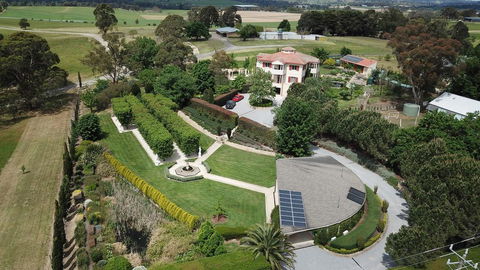 The Gatehouse At Villa Raedward - Redcliffe Tourism 2