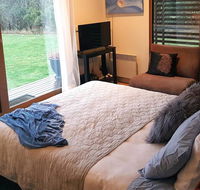 The Gurdies Room with Amazing Sunset Views - Redcliffe Tourism