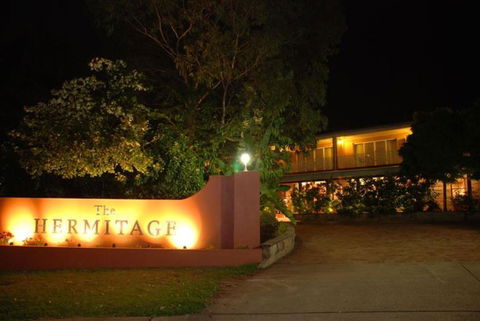 The Hermitage Motel - Campbelltown - Redcliffe Tourism 3