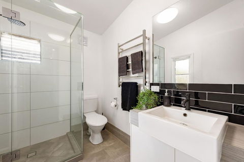 The Hub - Brisbane - Redcliffe Tourism 3