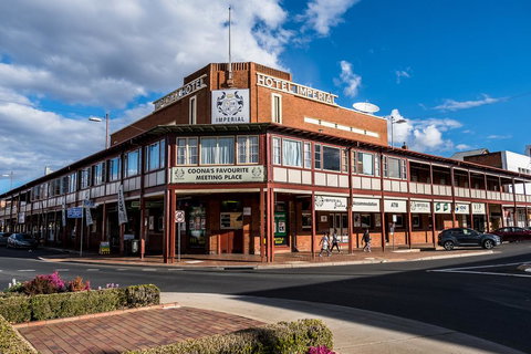 The Imperial Hotel - Redcliffe Tourism 0