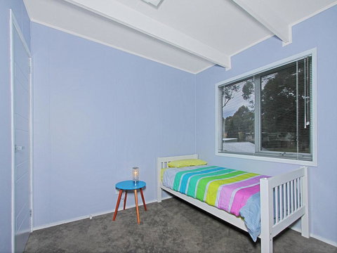 The Lake House - Lake Conjola - Redcliffe Tourism 3