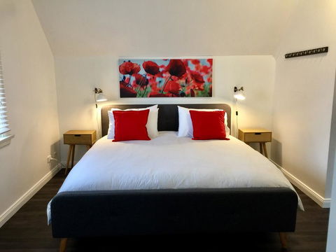 The Loft @ Denver - Redcliffe Tourism 0