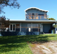 The Love Shack - Bridport - Redcliffe Tourism