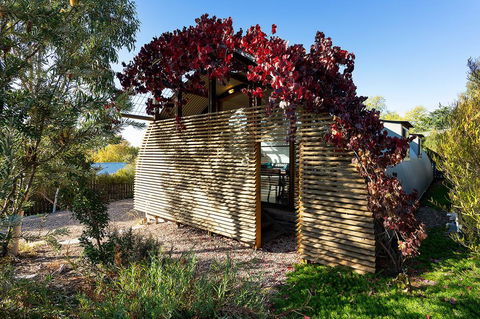 The Nissen - Redcliffe Tourism 1