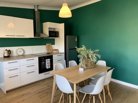 The Old Bakery Guesthouse, Harden - Redcliffe Tourism 0