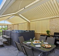 The Orient - Family  Pet Friendly - Huge Spa - Redcliffe Tourism