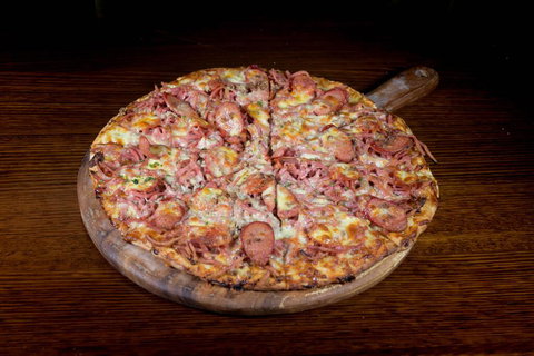 The Queensland Hotel - Redcliffe Tourism 2