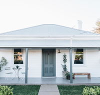 The Repose - Boutique Cottage - Redcliffe Tourism