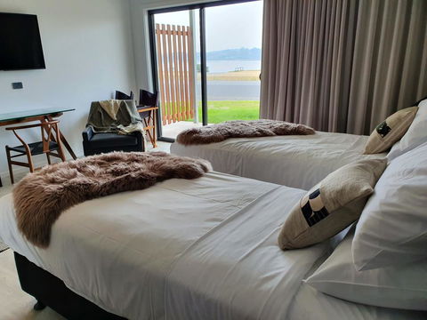 The Seabird - Redcliffe Tourism 1