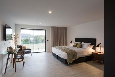 The Seabird - Redcliffe Tourism 2