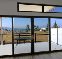 The Shore Break 6 Apartment - Redcliffe Tourism