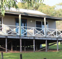 The Sleeping Lady Private Retreat - Redcliffe Tourism