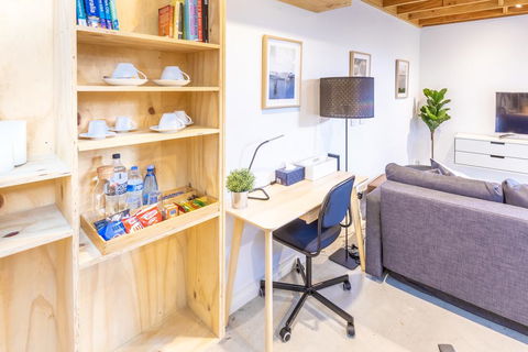 The Studio At Waterloo - Redcliffe Tourism 3