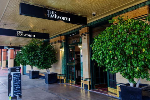 The Tamworth Hotel - Redcliffe Tourism 0