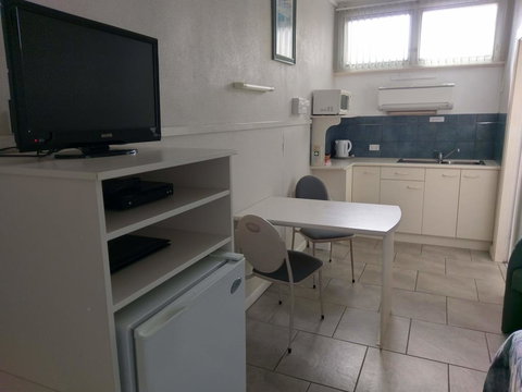 The Tree Motel - Redcliffe Tourism 3