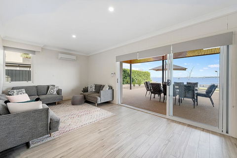 The View - Redcliffe Tourism 3