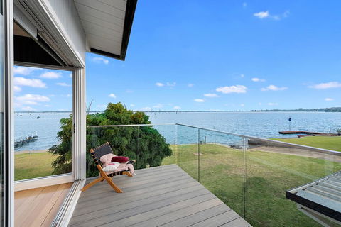 The View - Redcliffe Tourism 1
