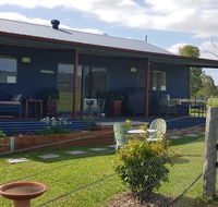The Wattle Lodge - Redcliffe Tourism