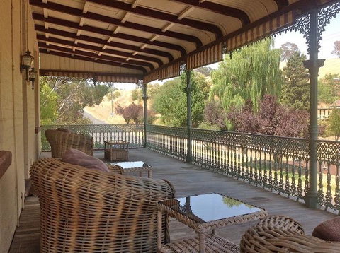 The White House - Redcliffe Tourism 1