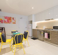Ther-Rich Apartment - Redcliffe Tourism