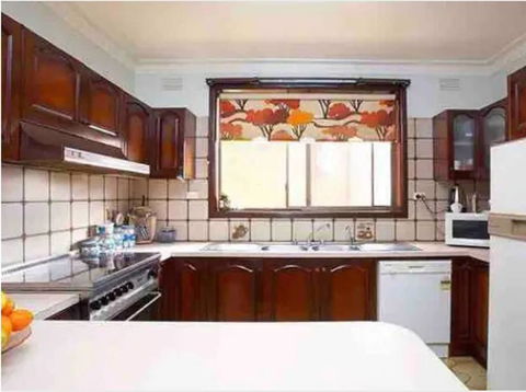 Thomastown Antique House Room 1 - Redcliffe Tourism 1