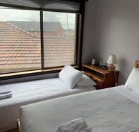 Thomastown Antique House Room 3 - Redcliffe Tourism