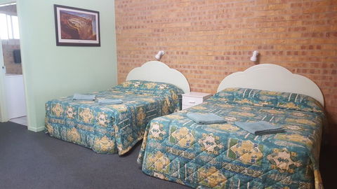 Tiaro Motor Inn - Redcliffe Tourism 0