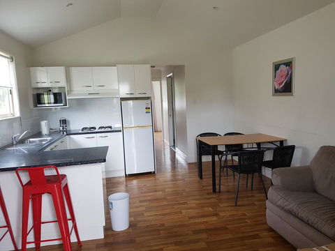 Timbertown Resort And Motel - Redcliffe Tourism 1